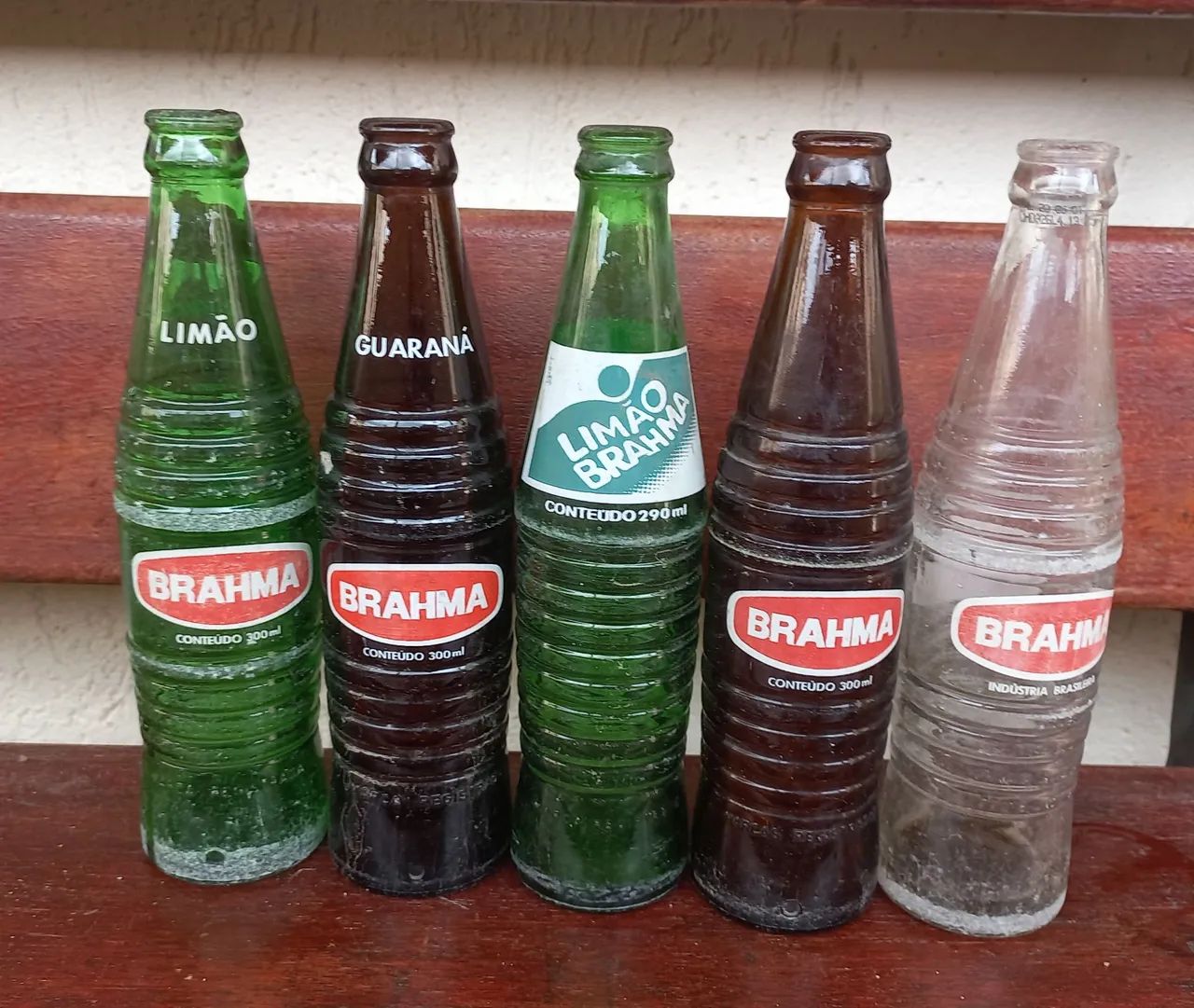 Lot of 5 Brahma soda bottles from the 1970s to 1990s, vintage, antique, decorative item64750969794179123