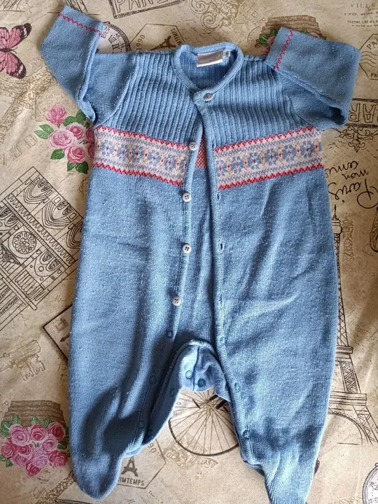 2 Macacões para Bebê - Tamanho M e G