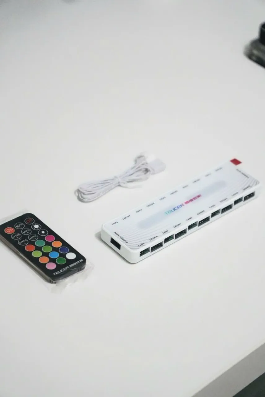 Controladora Hub Teucer LP-10 - ARGB + PWM