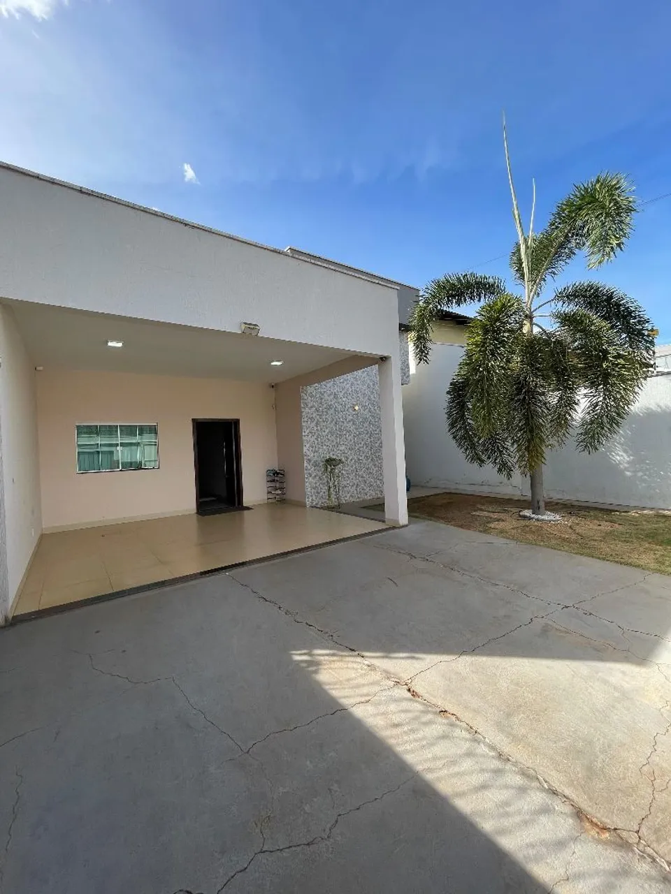 Excelente Casa com armários planejados e em todos os ambientes e energia solar