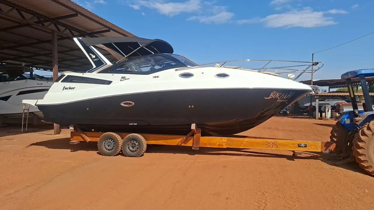 Lancha Focker 305 Black Edition 2023 APENAS 36 horas OPORTUNIDADE !!!