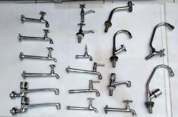 Torneiras Cromadas Novas Várias Medidas e Modelos (Aceito Cartões 3x ou 5% no dinheiro).