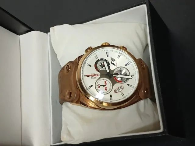 RELÓGIO TAGH 280,00 