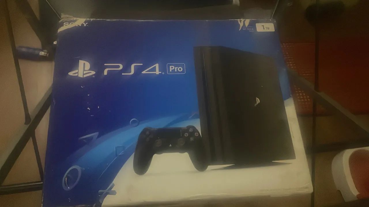 PS4 Pro Jet Black - Console de Vídeo Game - Foto 4