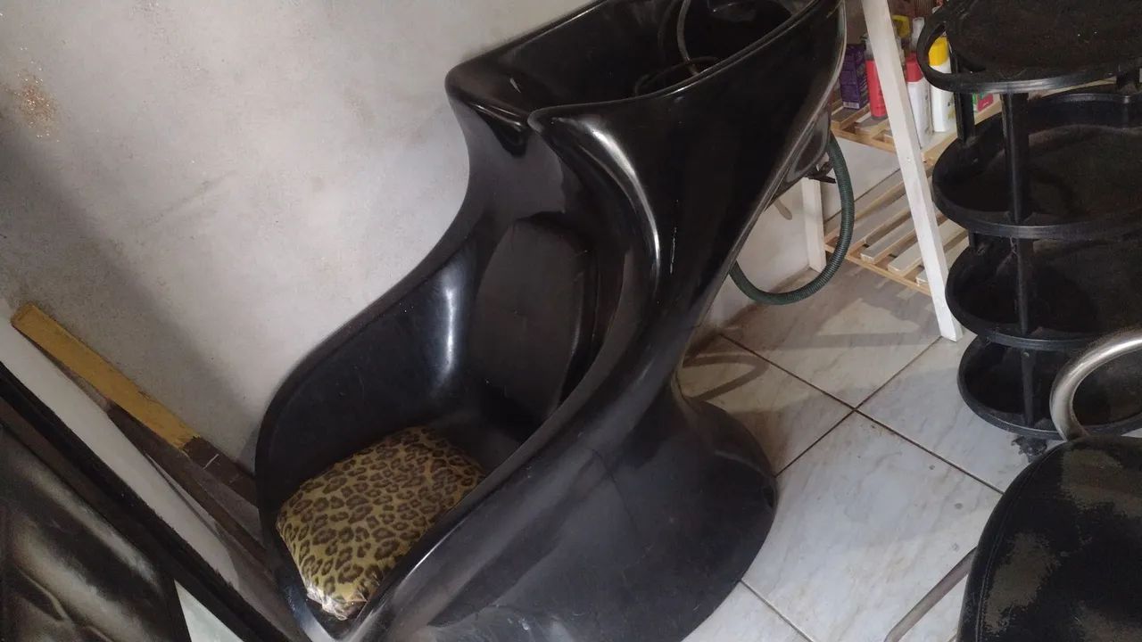 Vendo lavatório e cadeira de salão  - Foto 4