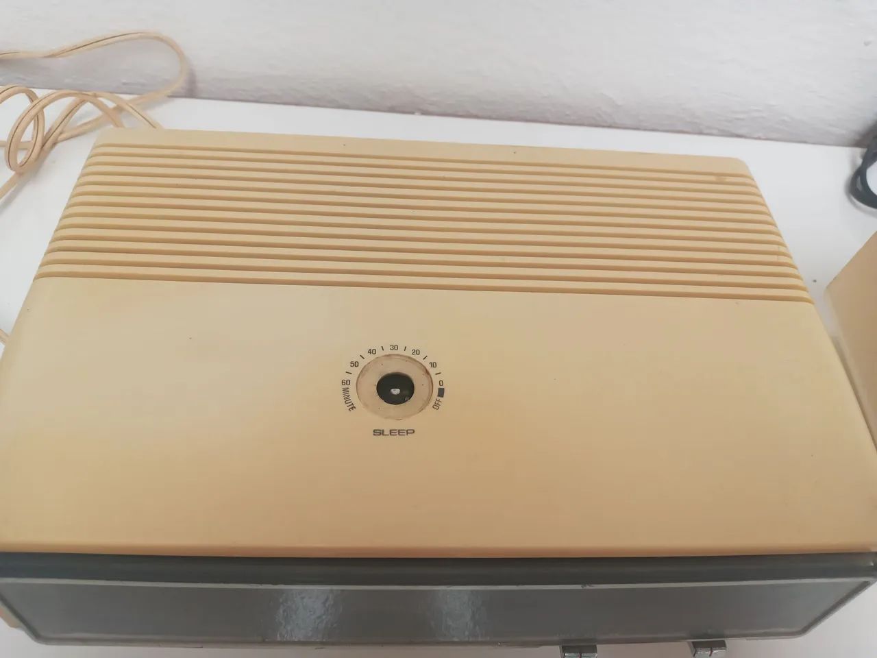 Lote com 2 radios relogios antigos - Foto 4