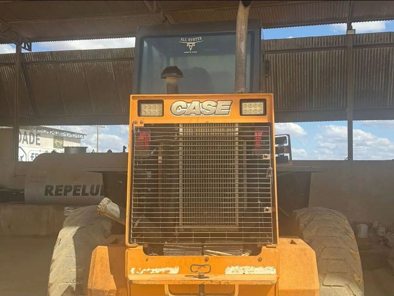 Pá Carregadeira 64313861609346123