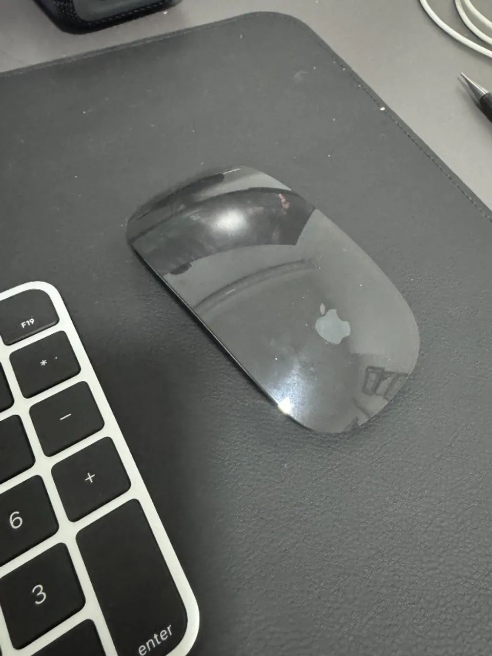 Macbook M3 8gb 256gb 47 ciclos + teclado e mouse apple - Foto 3