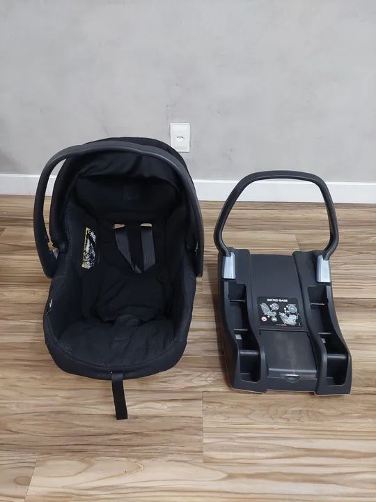 Carrinho Peg Perego Pliko P3 na cor preta - Foto 5