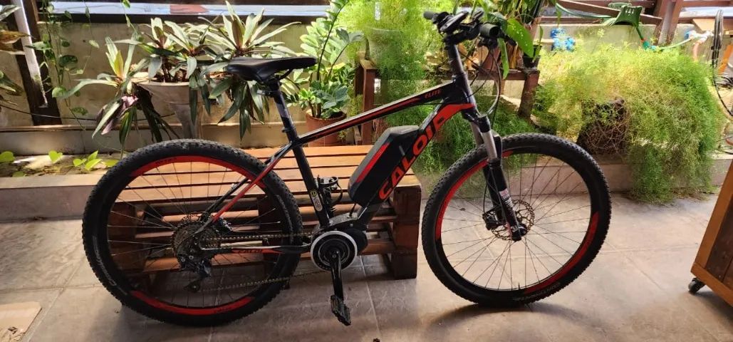Bike Caloi semi nova Assistida