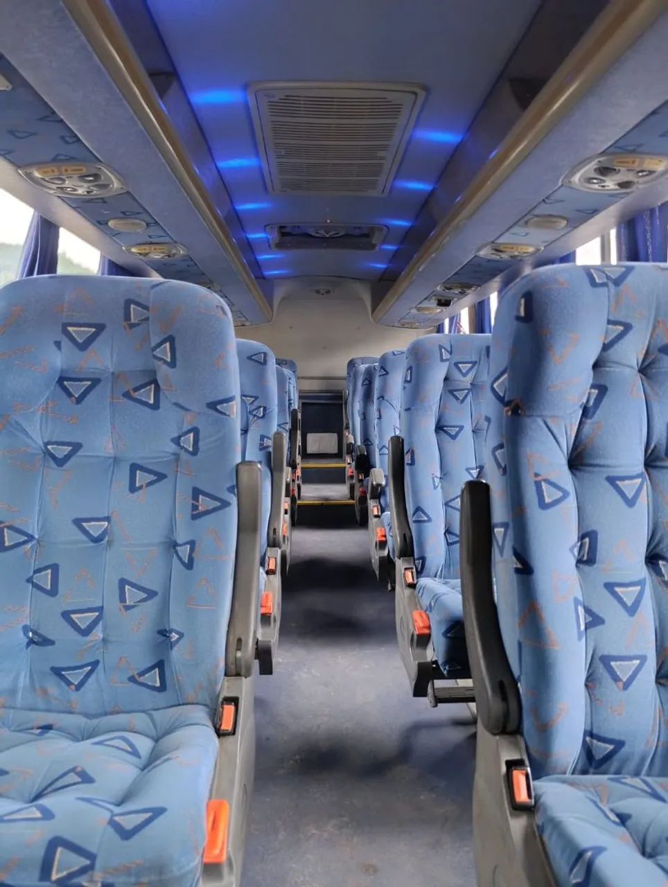 Microônibus Mercedes Neobus 2010 - Foto 4