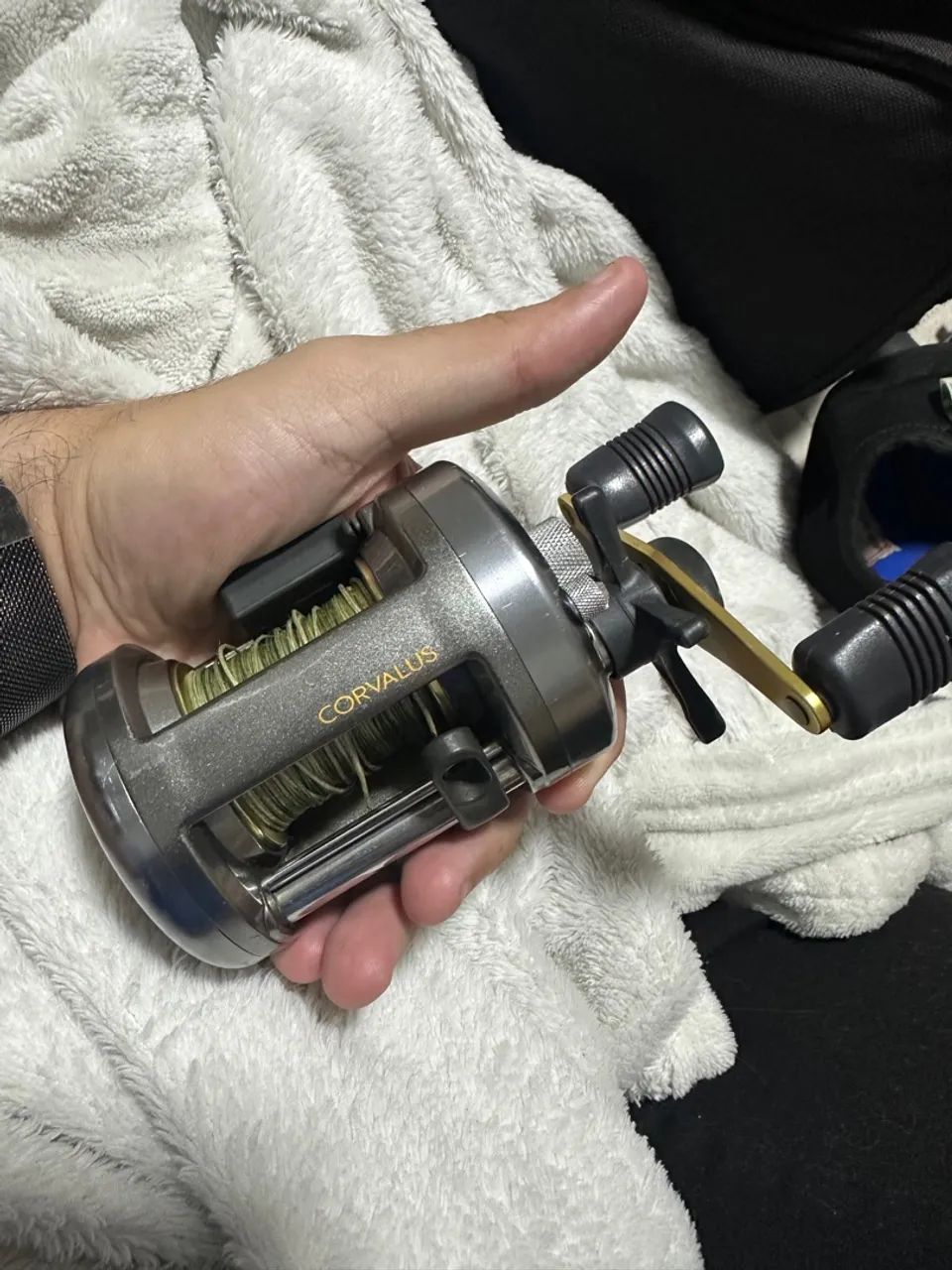 Carretilha Shimano Corvalus 401 - Foto 3