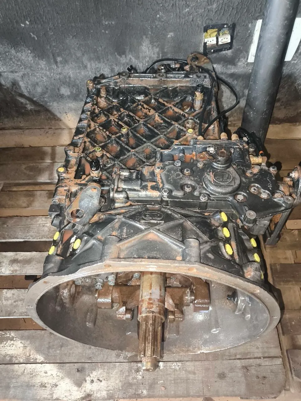 CÂMBIO ZF-1585 4e4 ORIGINAL DO VOLKS 31.330