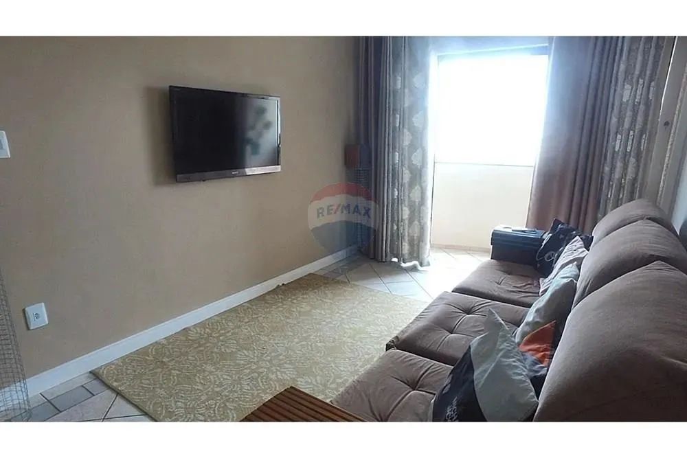 Apartamento com 3 Quartos sendo uma suíte à Venda no Centro de Itajaí  Localização Privile - Foto 5