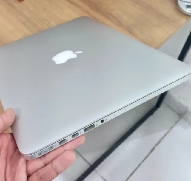 Apple MacBook Pro Mid2014 13インチ シルバー MacBook Pro Apple 11.1 Mid 2014 Retina 13インチ Core i5 2.6GHz