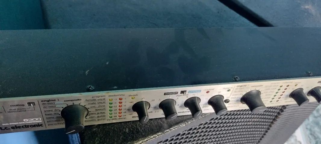 COMPRESSOR DE VOZ C300 - Foto 5