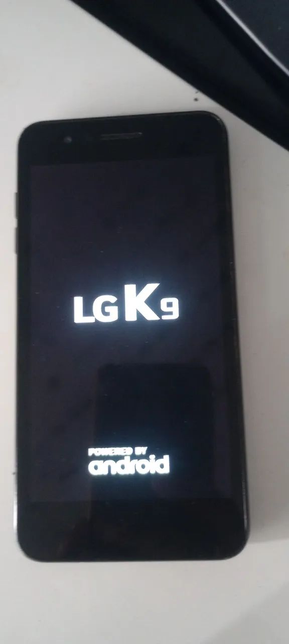 Celular LG K9 preto usado em excelente estado 