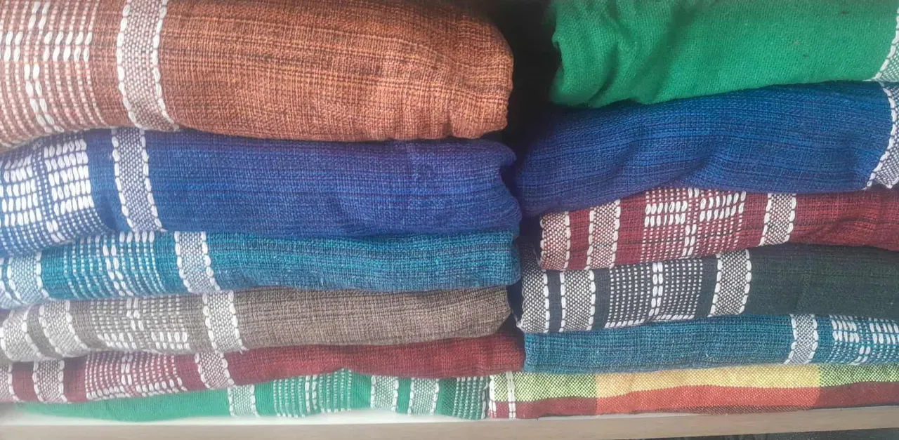 Cobertores de tecido artesanal - Cores Variadas