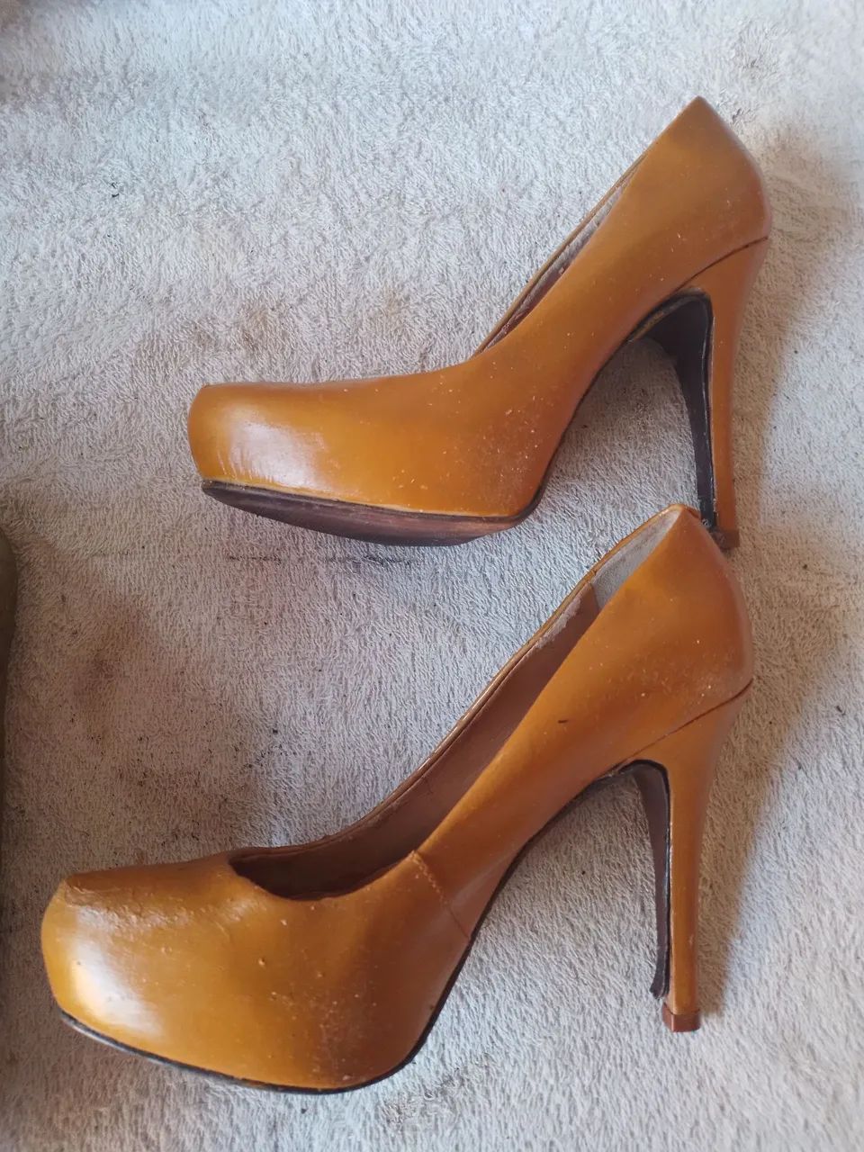 Sapato scarpin Schutz 35 pouco usado (com recondicionamento) - Foto 3