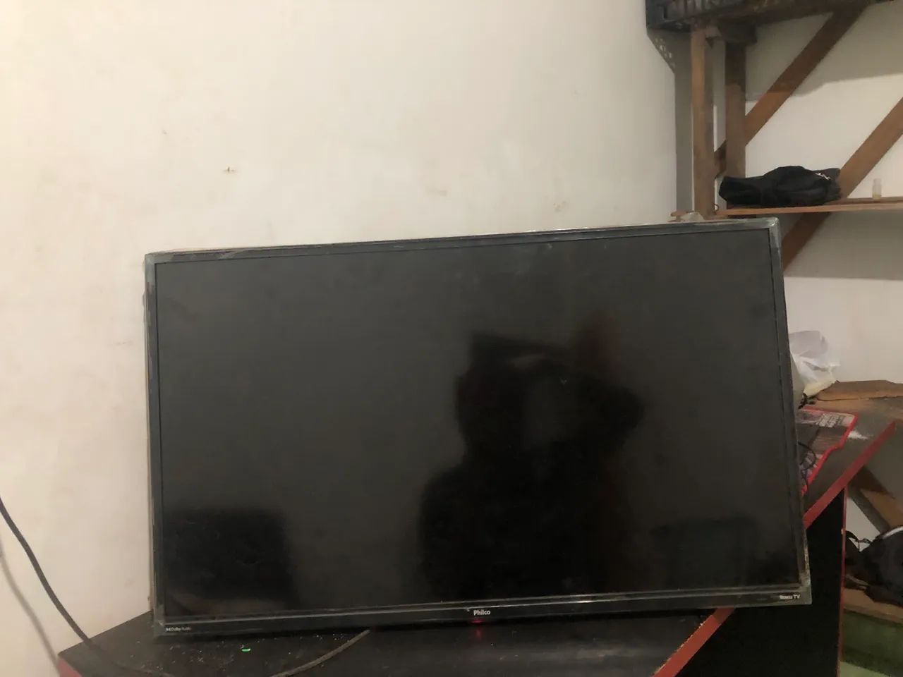 Vendo-se TV philco Smart em perfeito estado ate com plástico em volta