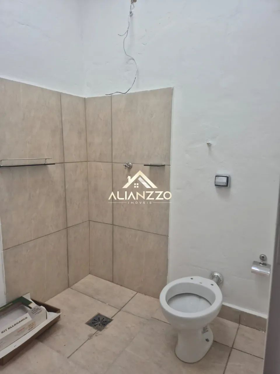 Casa com 3 Quartos para alugar, 80m² - Parque dos Pinus - Foto 4