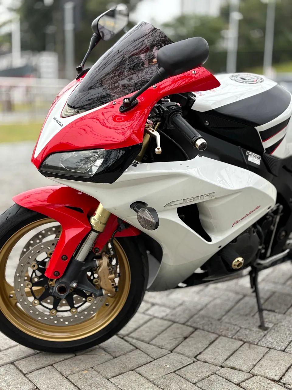 CBR1000RR FireBlade 2007 - Foto 3