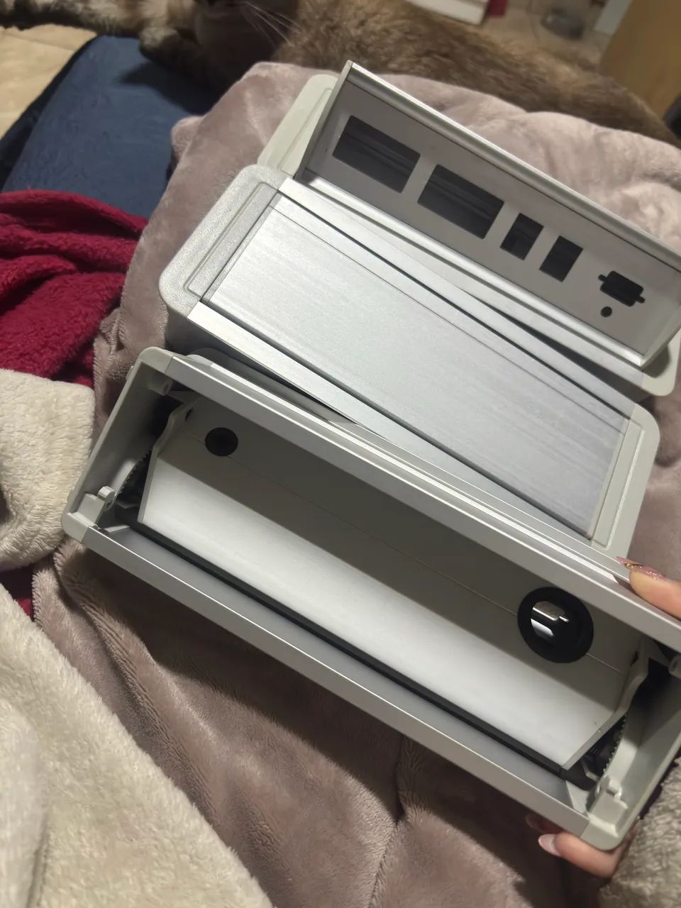 Caixa de tomadas de mesa slim 
