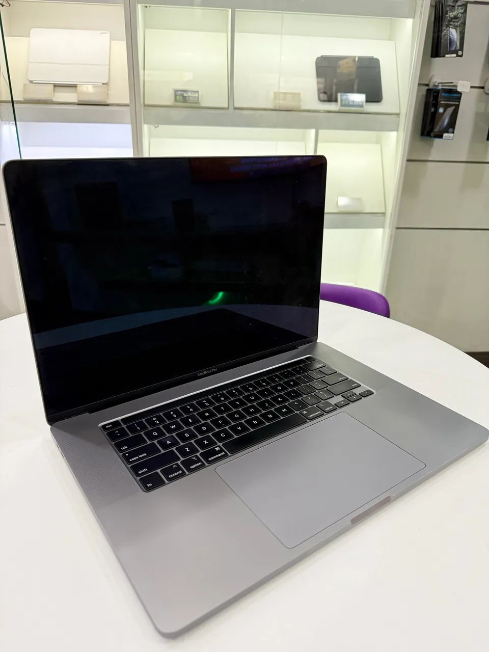 MacBook Pro 16'' 2019 i7 - 16GB / 512GB - Seminovo - Notebooks