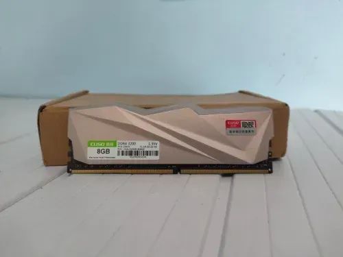Memória RAM CUSO 8GB DDR4 3200MHz