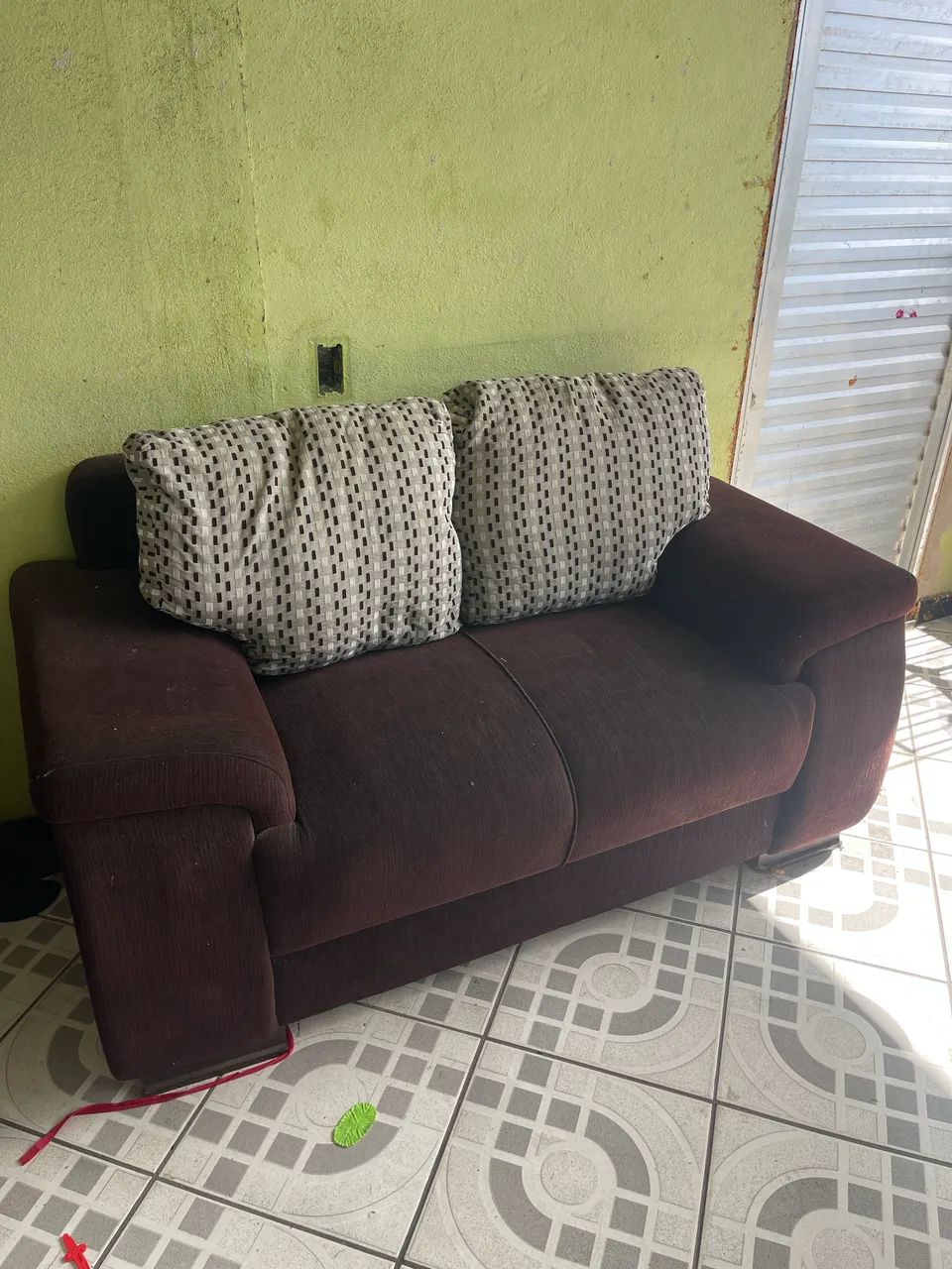 Vendo Sofá de 2 lugares usado - Foto 4