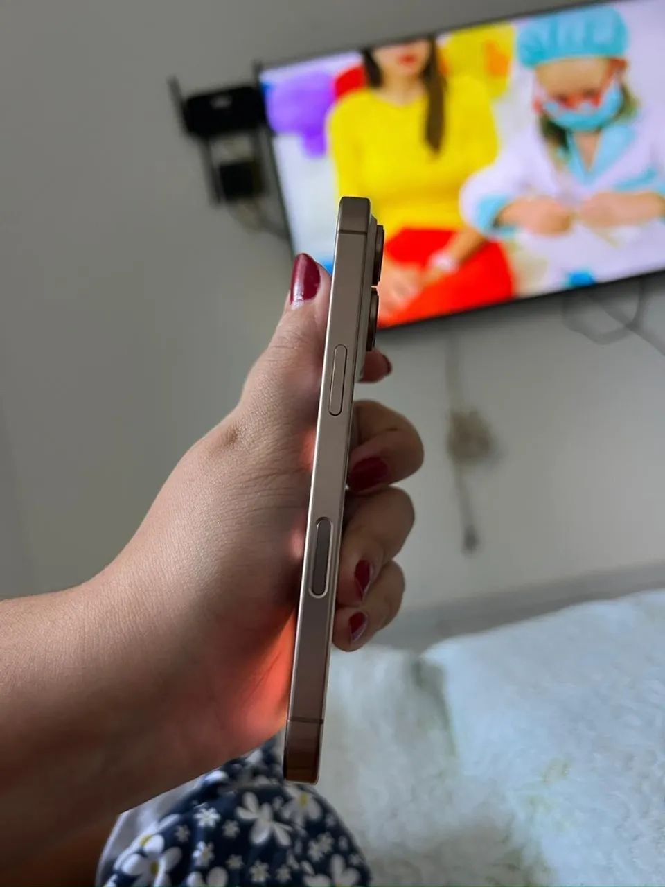 IPHONE 16 PRO DESERT - Foto 4