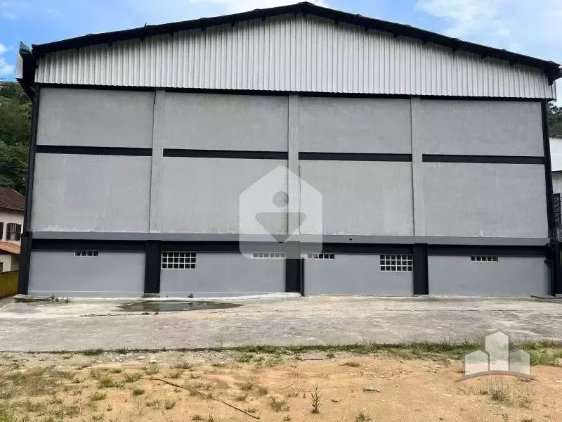 Galpão para aluguel, 472m² - Quissama - Petrópolis/RJ
