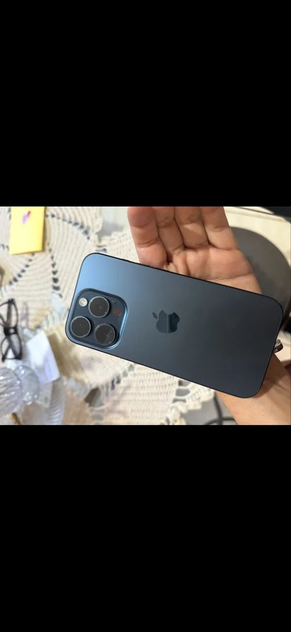 iPhone 15 pro 256 gigas 