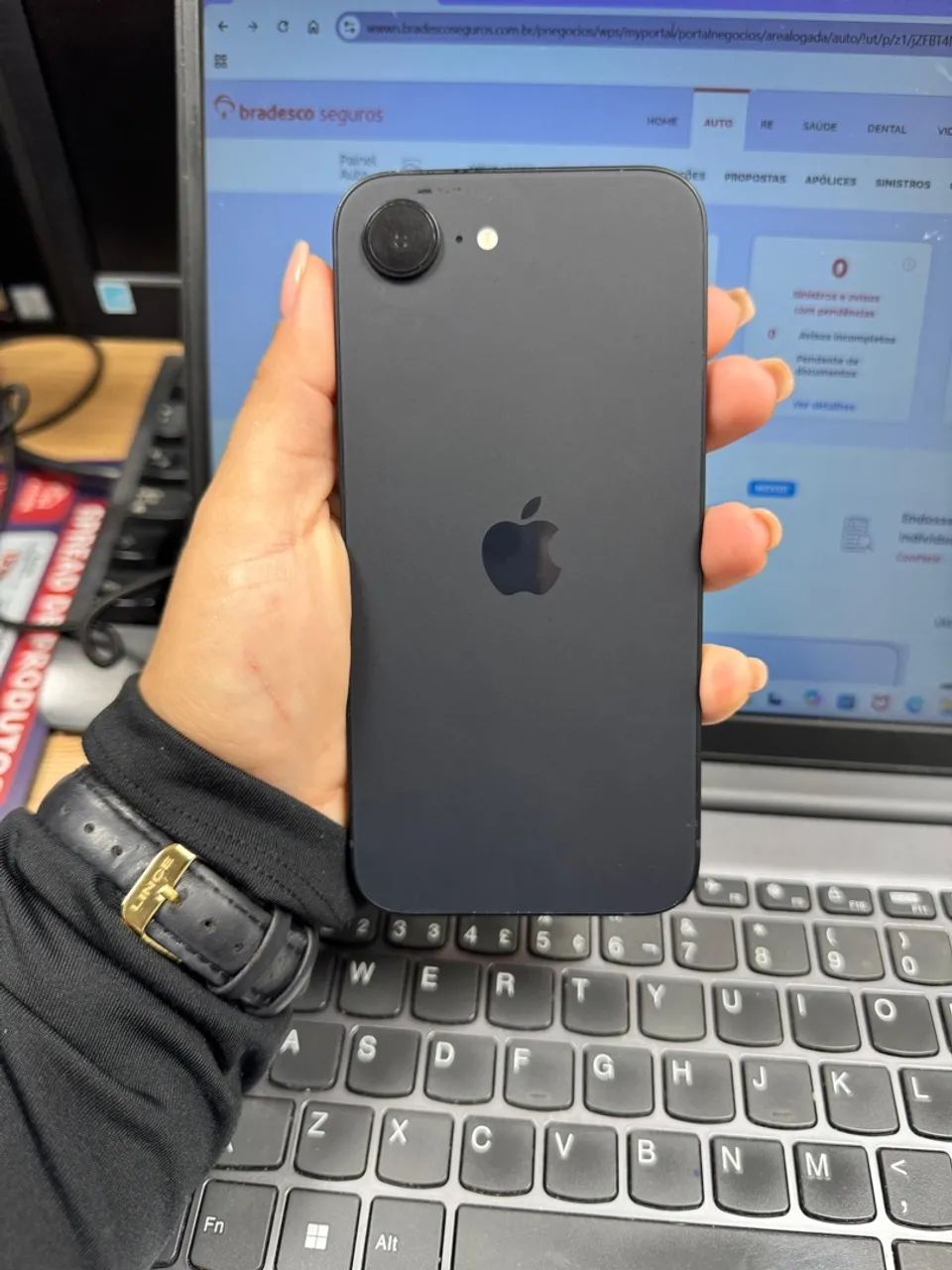 Vendo iPhone 16e - Foto 5