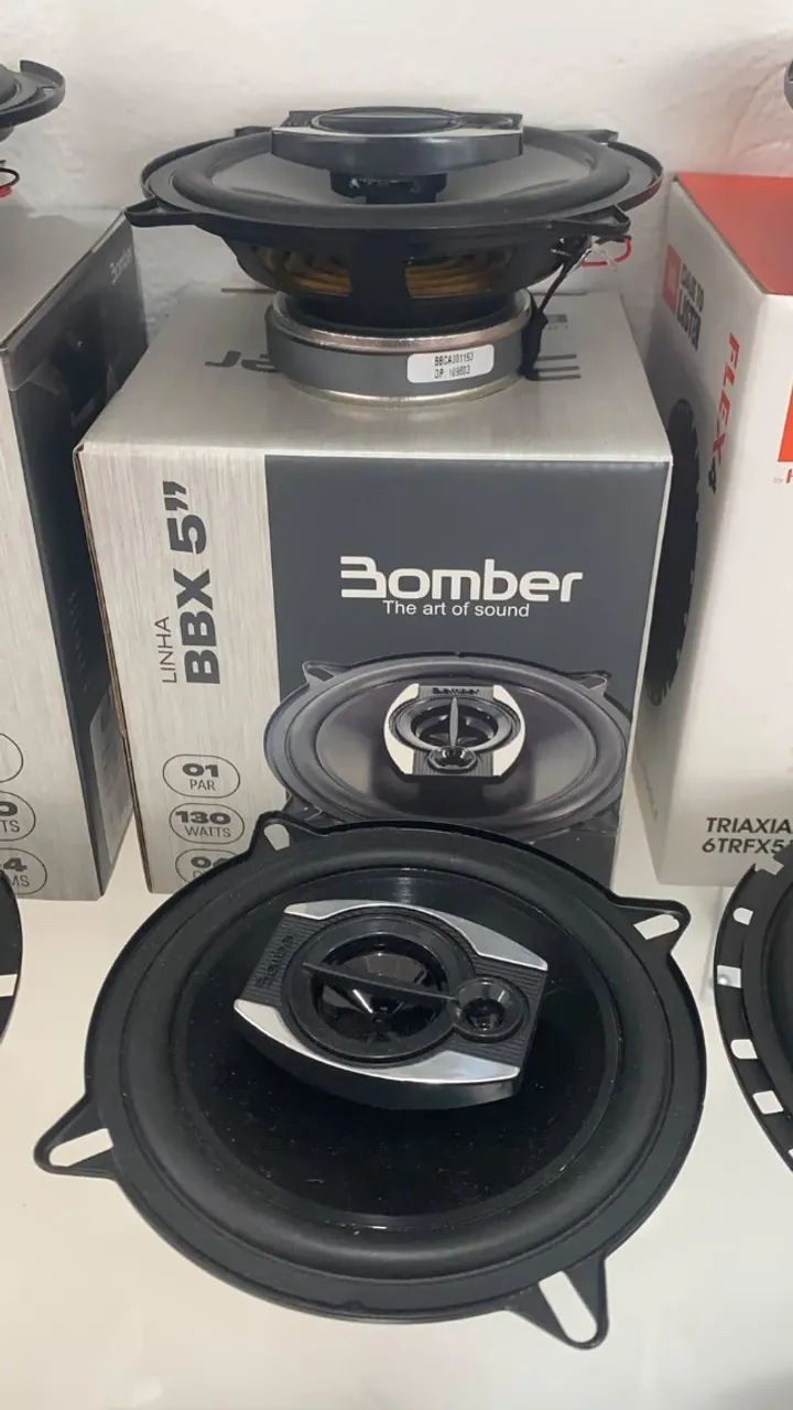 Par de Alto Falantes 5 polegadas Bomber