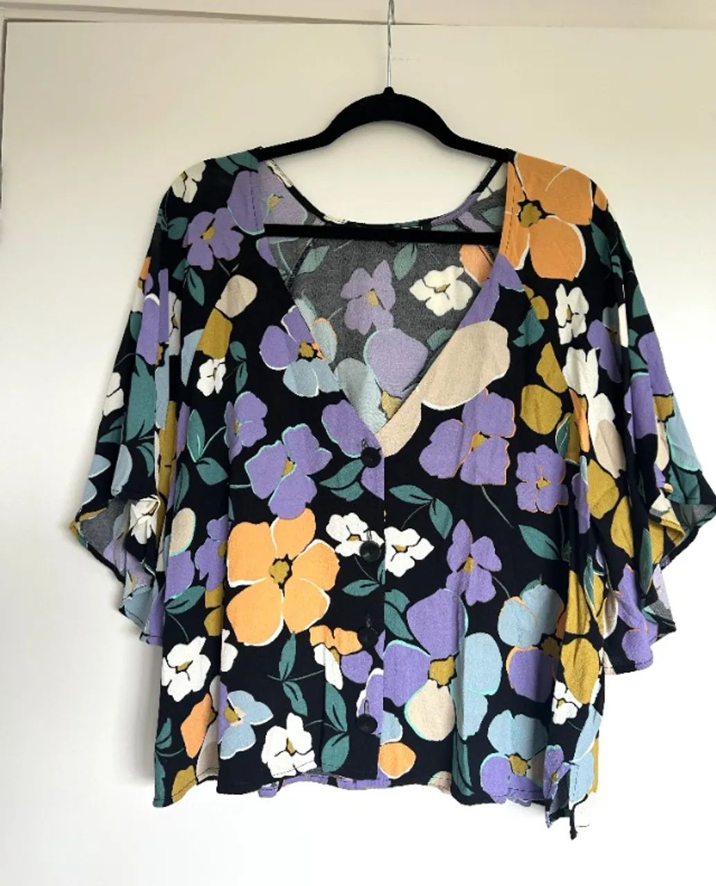 Blusinha floral Shoulder GG