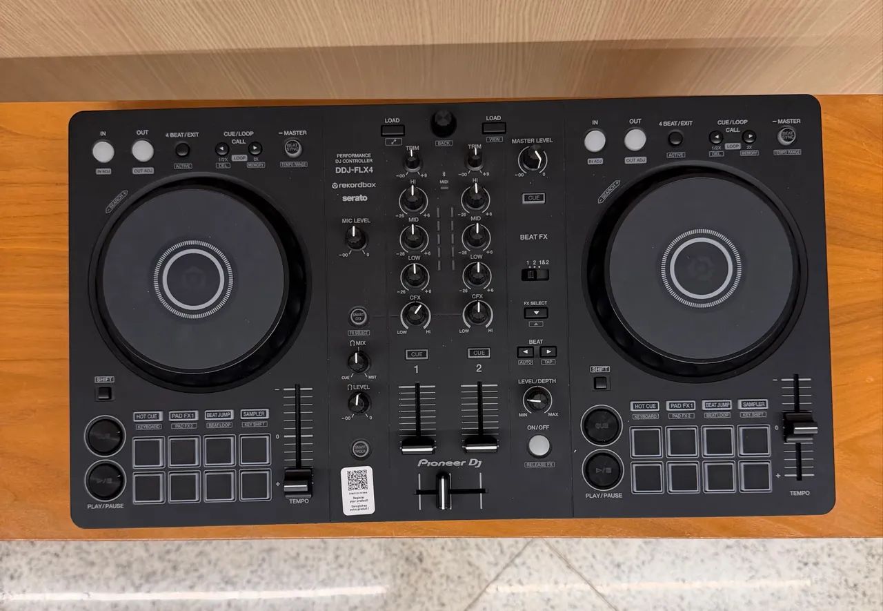 DDJ FLX4 PERFEITO ESTADO