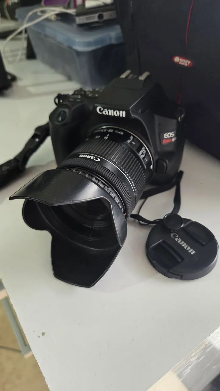 Canon EOS Rebel Sl3 - Seminova + Lente 18-55mm + 2 baterias + Microfone Boya + Gaiola 