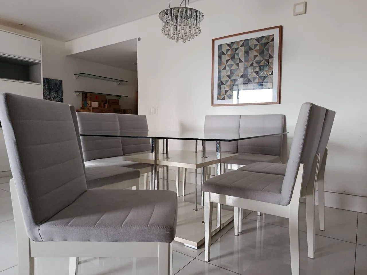 Mesa elegante com 8 cadeiras NOVÍSSIMA  - Foto 2