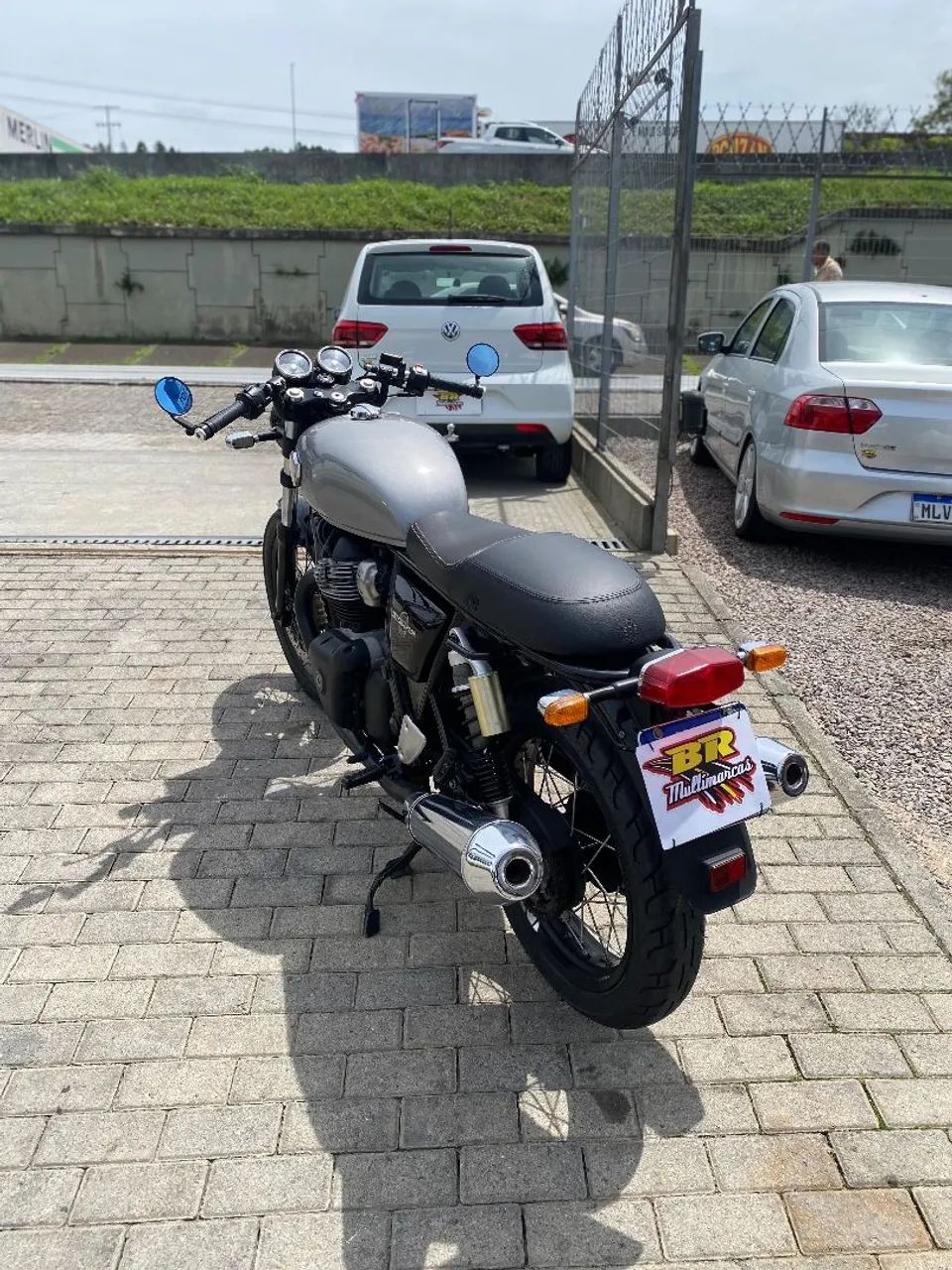 ROYAL ENFIELD INTERCEPTOR 650 - Foto 3