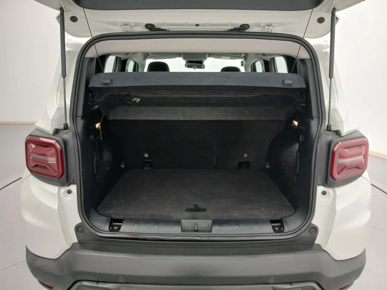 Jeep Renegade Long. T270 1.3 TB 4x2 Flex Aut., foto 8 de 9