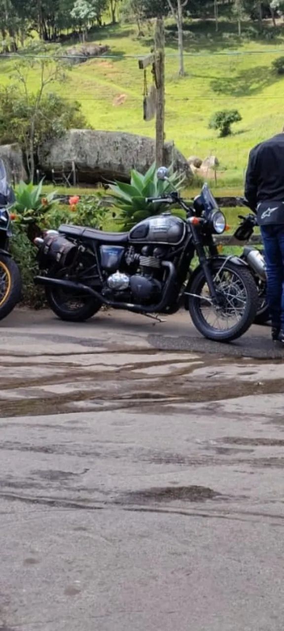 Triumph Boneville T100 Customizada 2014