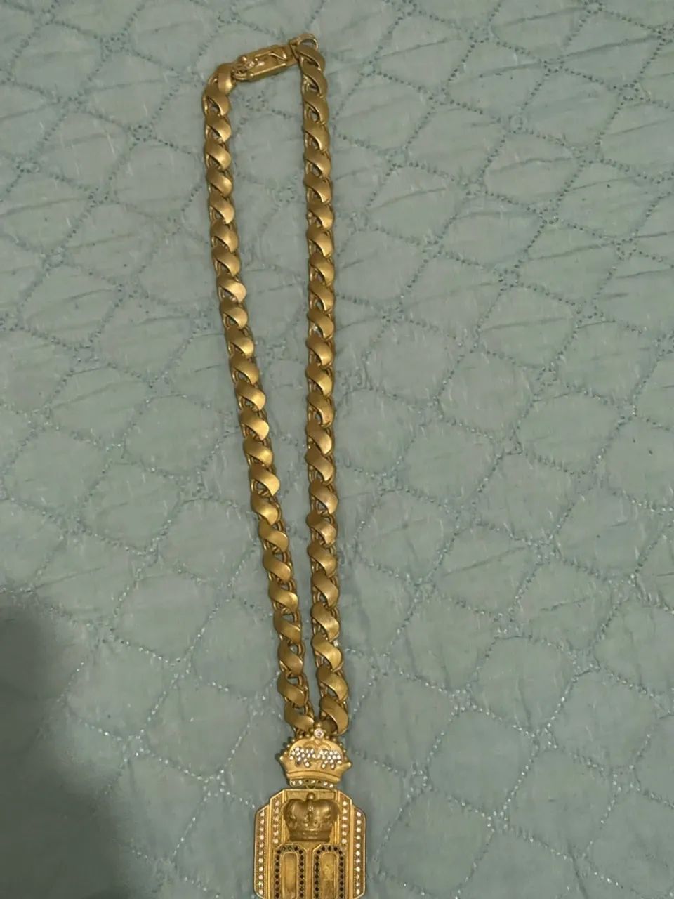 Corrente moeda antiga para vender 