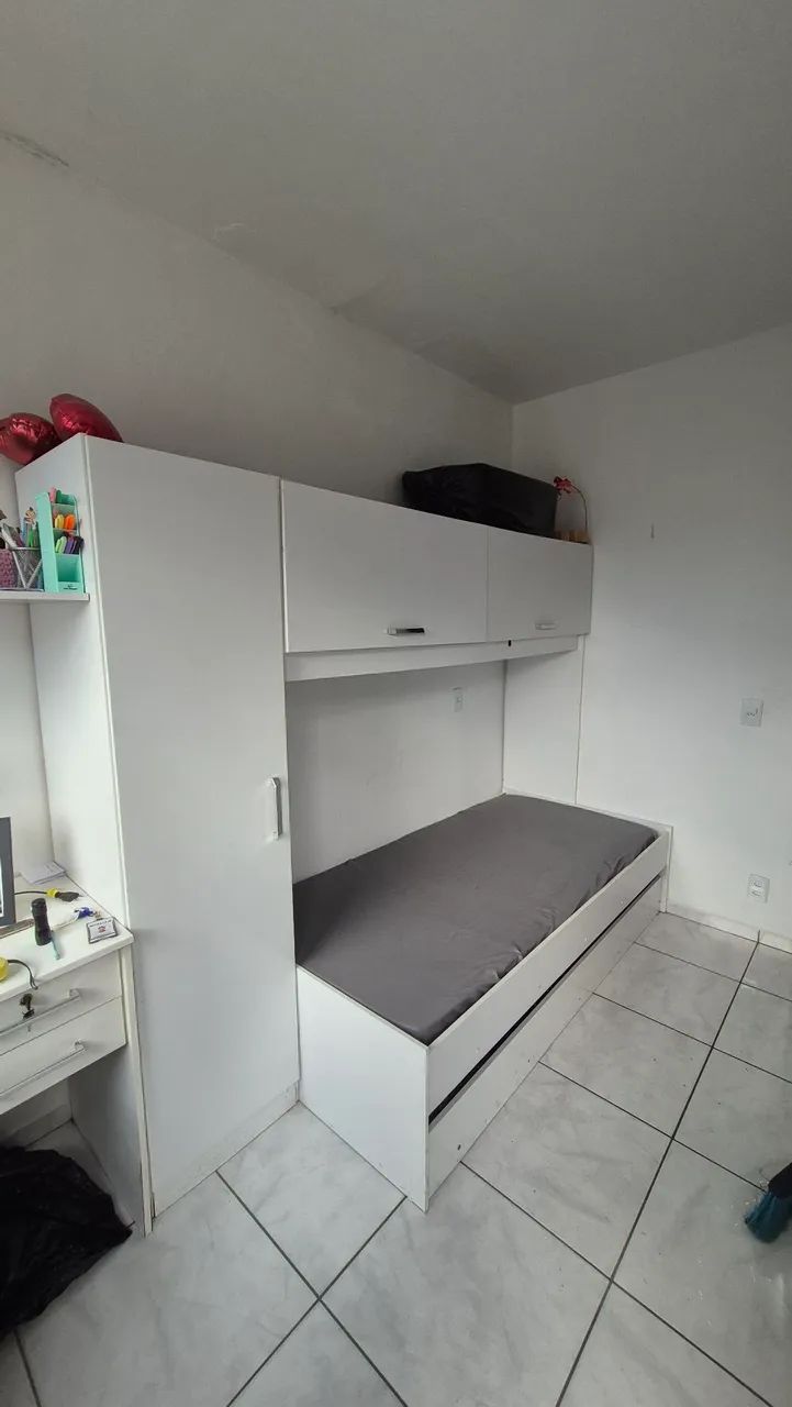 Vendo bicama com guarda roupa