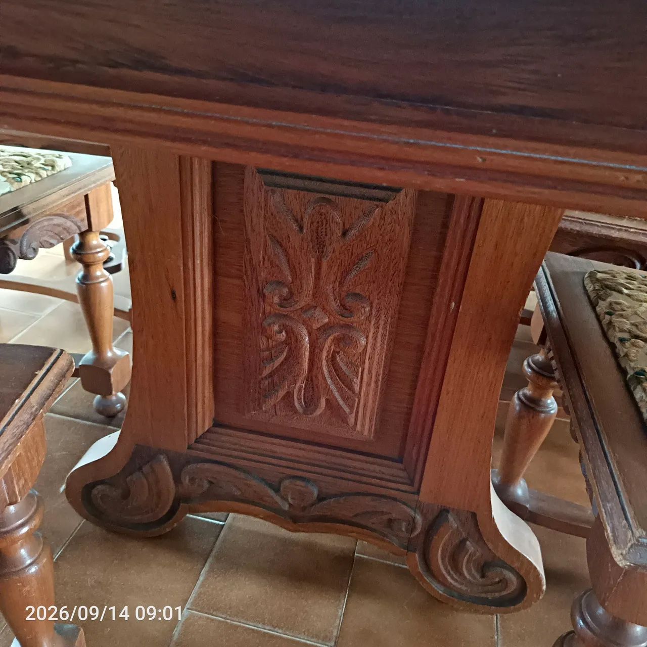 Mesa 8 cadeiras  - Foto 4