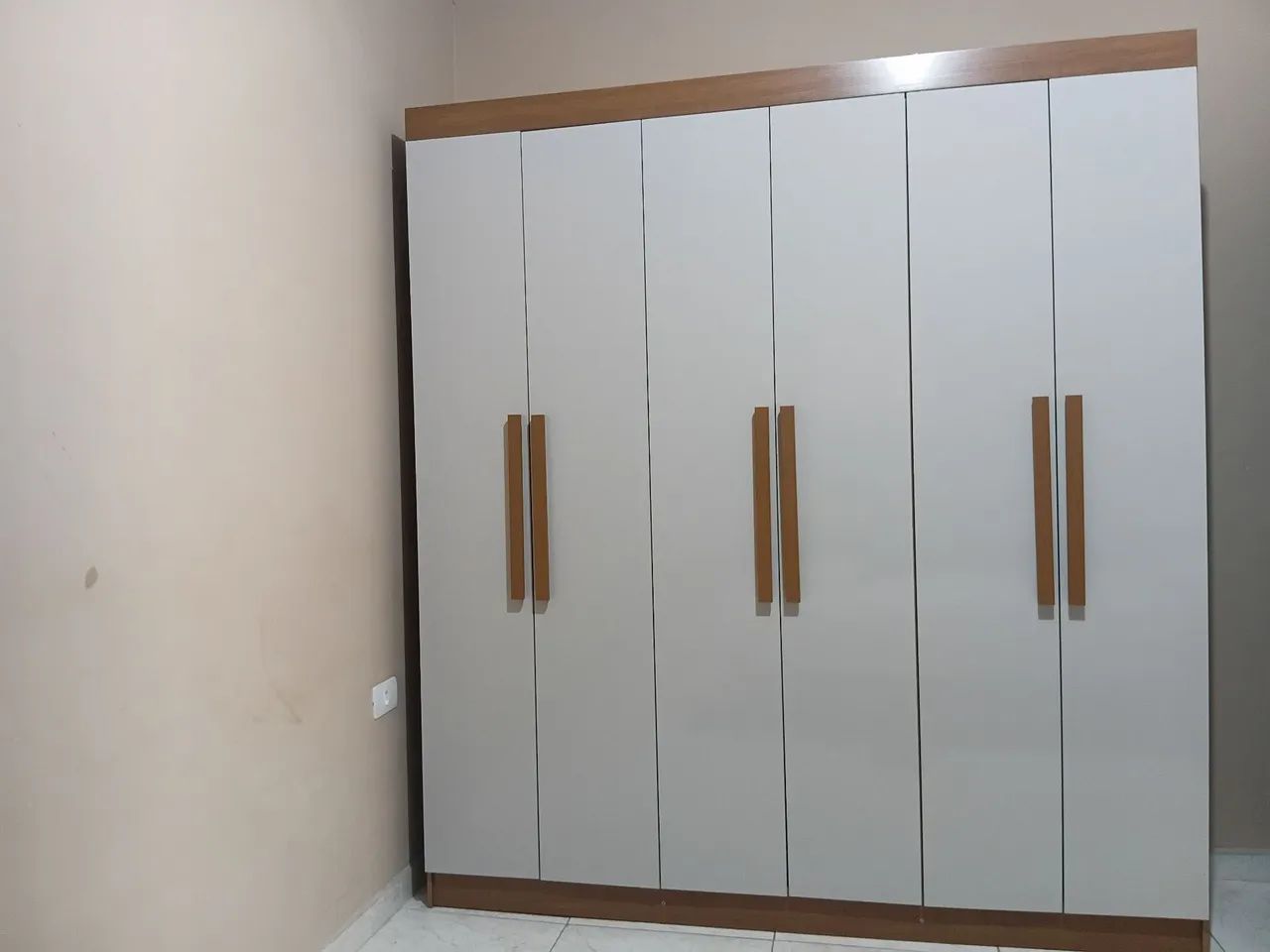Guarda roupa solteiro, sem defeitos - Foto 2