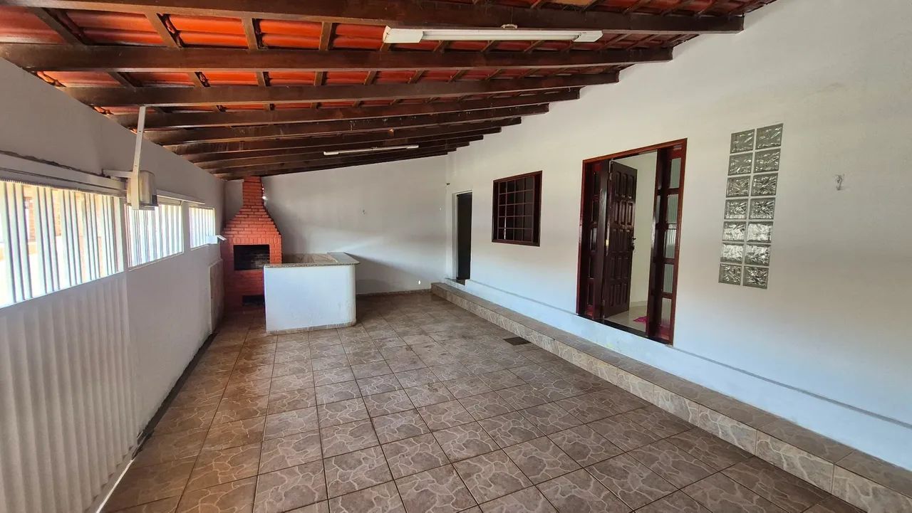 VENDO CASA NO CENTRO DA CIDADE OCIDENTAL  - Foto 3