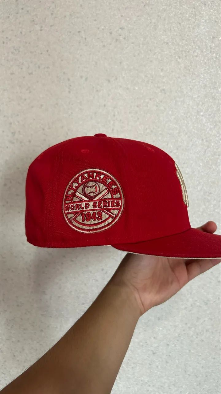 Boné New Era Vermelho Original Edição Limitada tamanho 7 1/8 - Foto 2