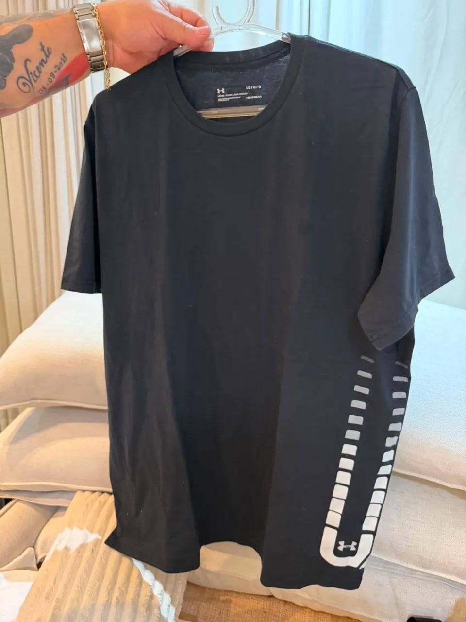 Tênis e roupas  - Foto 3