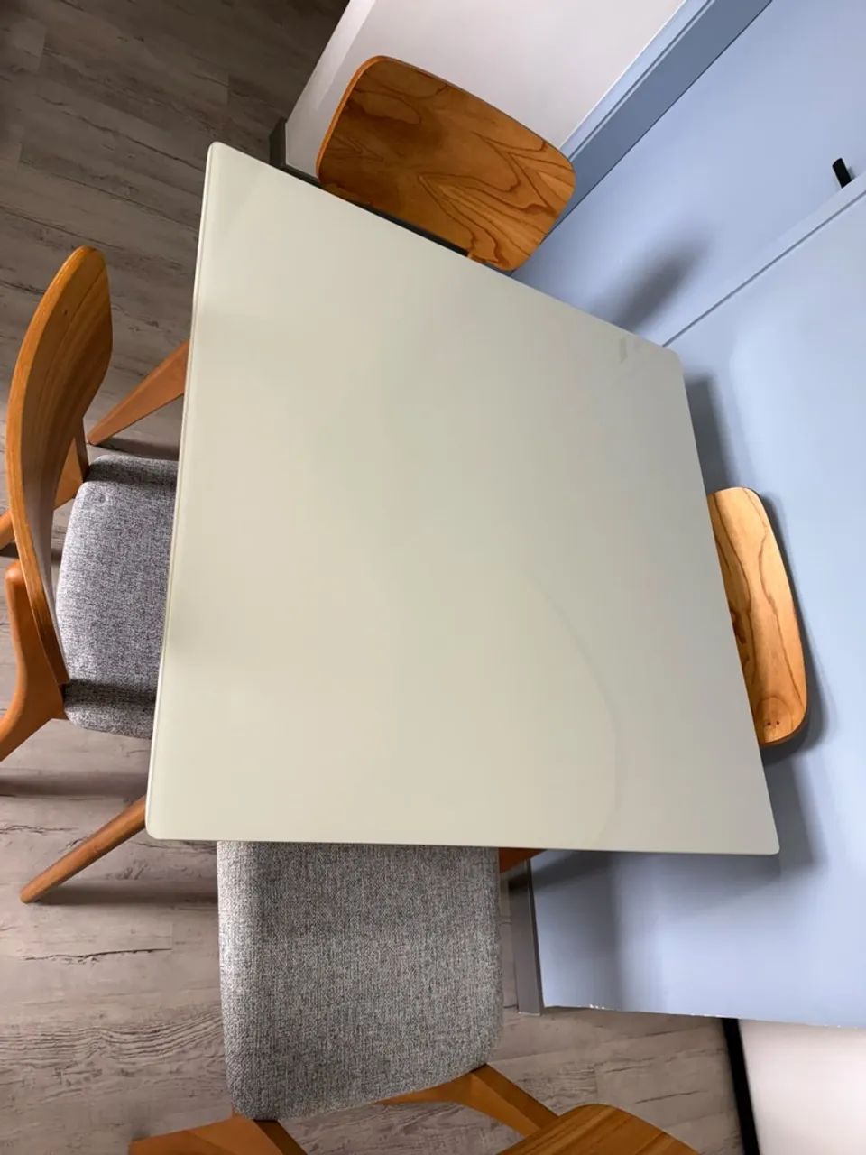 Mesa 90x90 com 4 cadeiras  - Foto 4